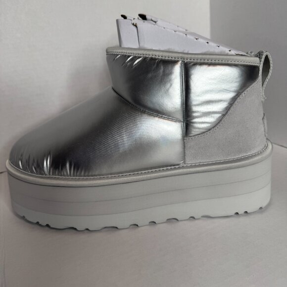 UGG Boots - Picture 2 of 10